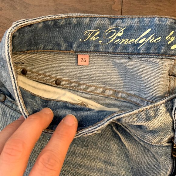 Authentic Juicy Couture The Penelope Distressed Slim Vintage Jeans - Picture 7 of 10